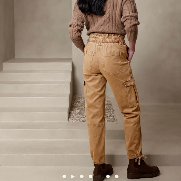 NWT Banana Republic Sierra Moleskin Cargo Pants, Cream/White, Petite 0-2 - Picture 10 of 10